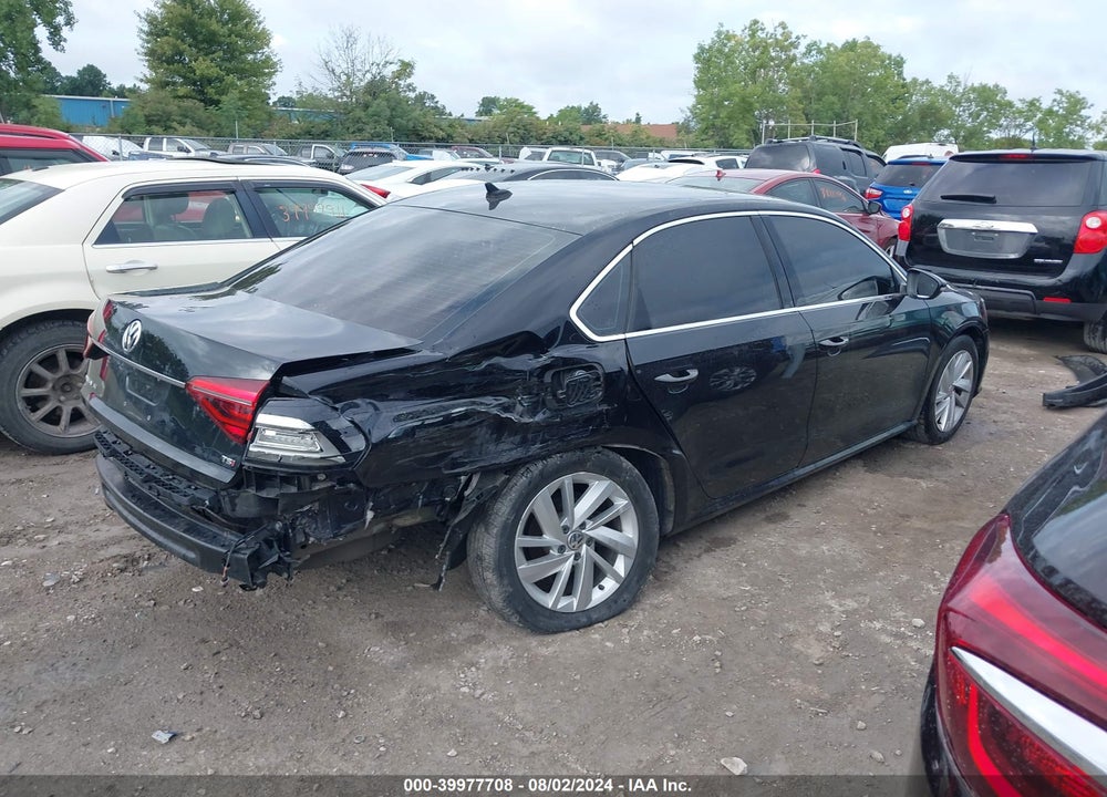 2018 VOLKSWAGEN PASSAT 2.0T SE VIN: 1VWBA7A3XJC000799