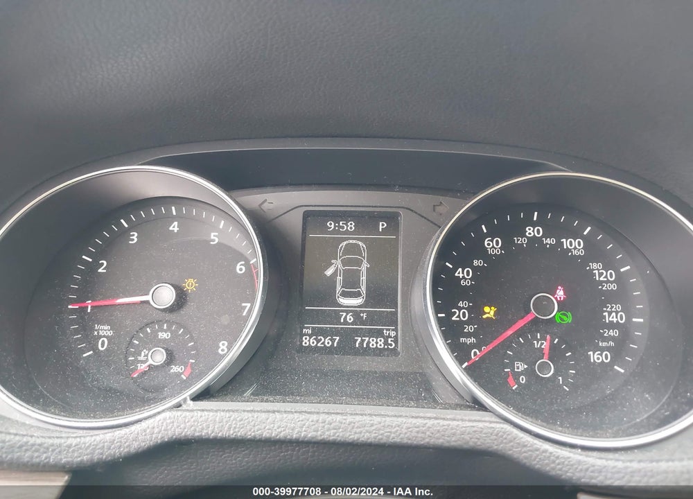 2018 VOLKSWAGEN PASSAT 2.0T SE VIN: 1VWBA7A3XJC000799