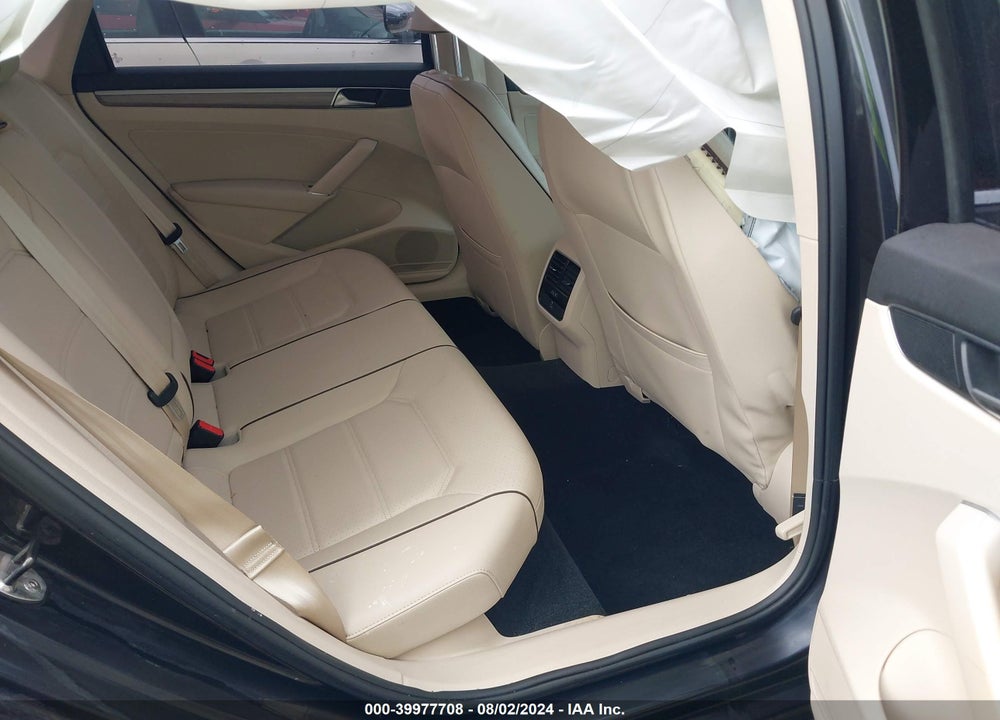 2018 VOLKSWAGEN PASSAT 2.0T SE VIN: 1VWBA7A3XJC000799