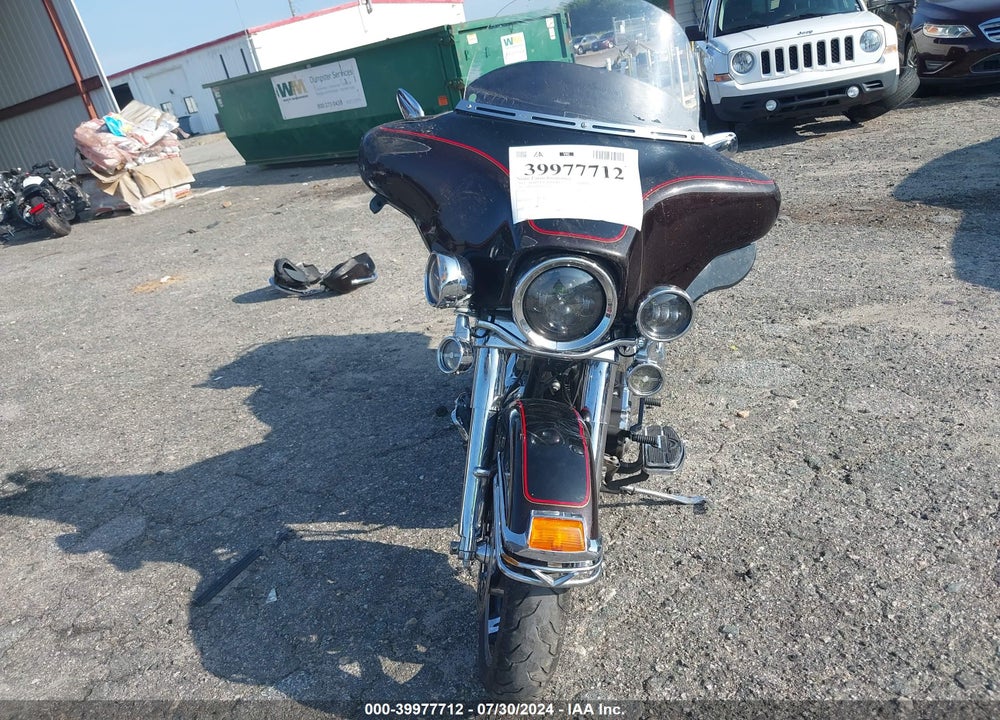 2011 HARLEY-DAVIDSON FLHTC VIN: 1HD1FF410BB678052