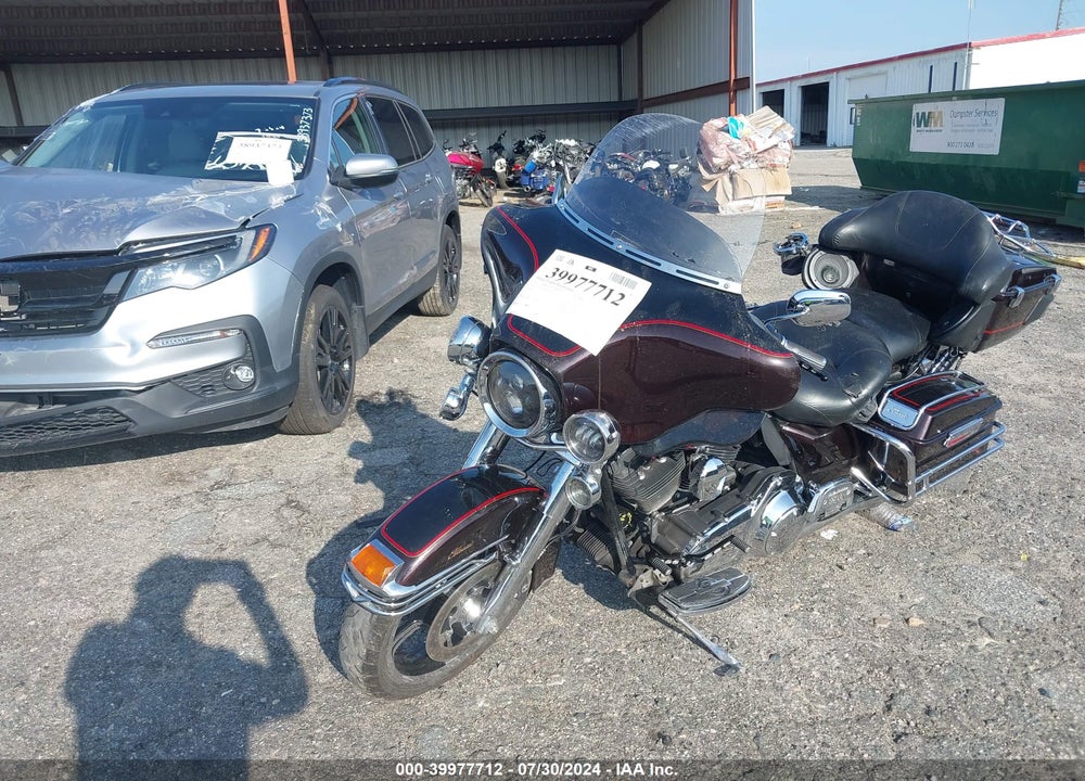 2011 HARLEY-DAVIDSON FLHTC VIN: 1HD1FF410BB678052