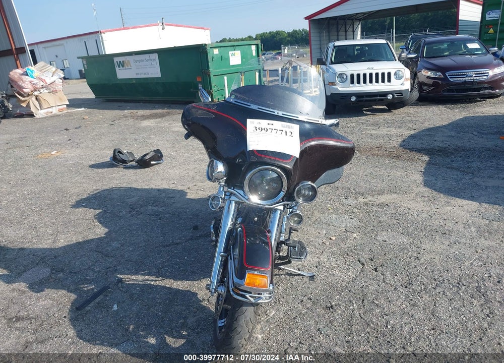 2011 HARLEY-DAVIDSON FLHTC VIN: 1HD1FF410BB678052