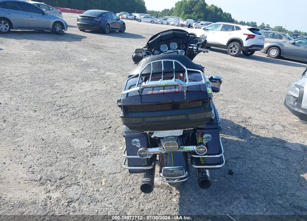 2011 HARLEY-DAVIDSON FLHTC VIN: 1HD1FF410BB678052