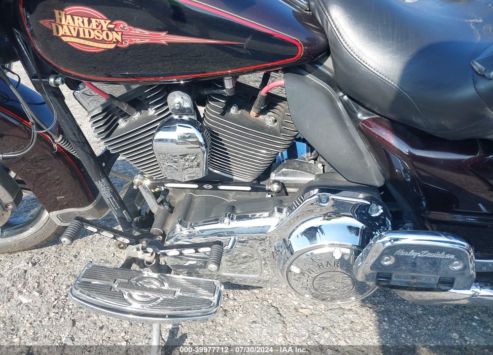 2011 HARLEY-DAVIDSON FLHTC VIN: 1HD1FF410BB678052