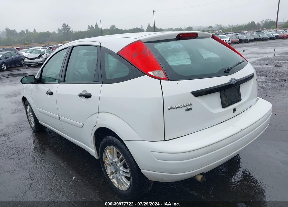 2005 FORD FOCUS ZX5 VIN: 3FAFP37N25R141738