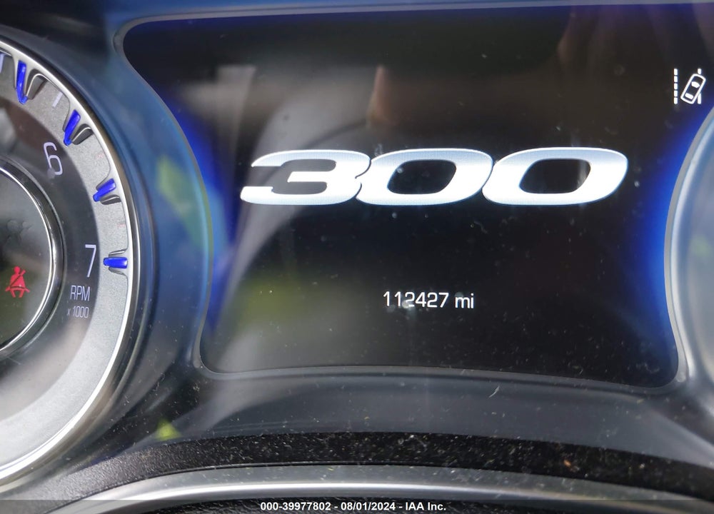 2018 CHRYSLER 300 LIMITED VIN: 2C3CCAEG9JH262066