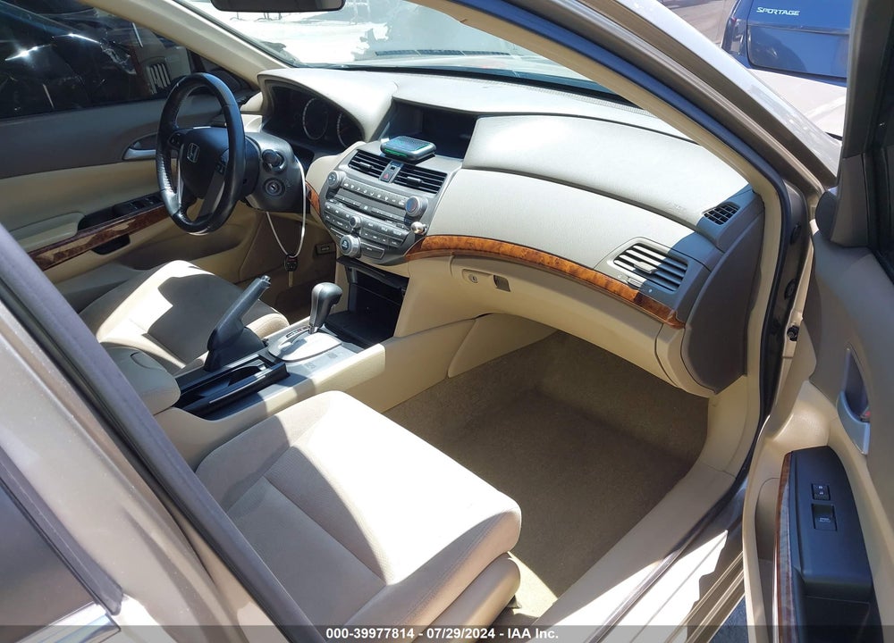 2008 HONDA ACCORD 2.4 EX VIN: JHMCP26758C067663