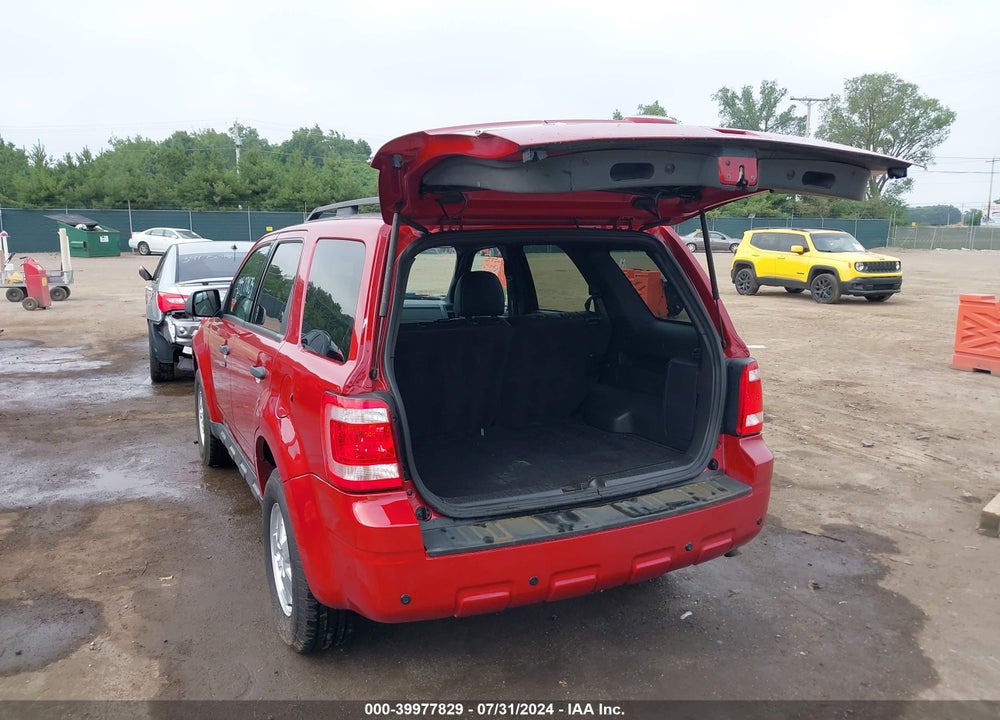 2011 FORD ESCAPE XLT VIN: 1FMCU0DG3BKB70929