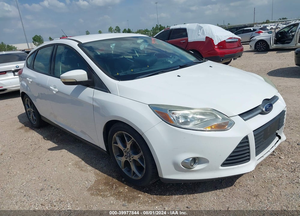 2014 FORD FOCUS SE VIN: 1FADP3K28EL258811