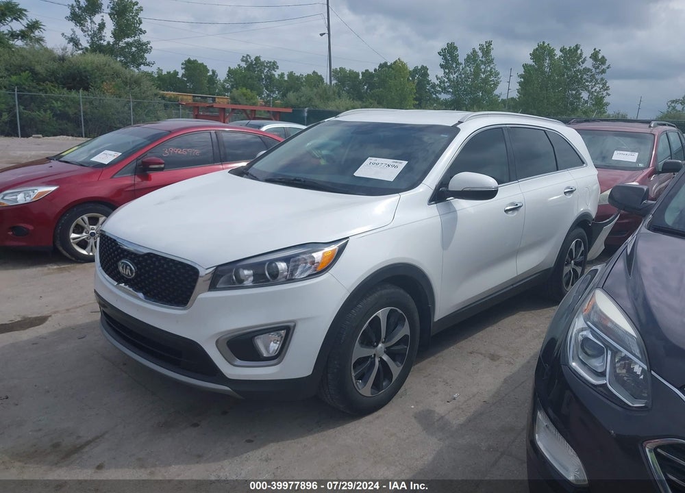 2016 KIA SORENTO 3.3L EX VIN: 5XYPH4A5XGG186000