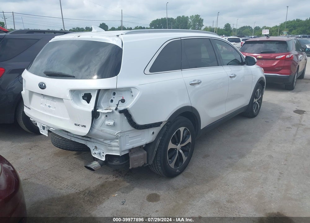2016 KIA SORENTO 3.3L EX VIN: 5XYPH4A5XGG186000