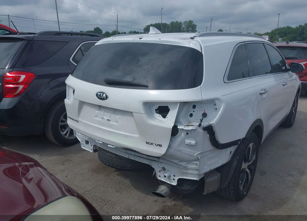 2016 KIA SORENTO 3.3L EX VIN: 5XYPH4A5XGG186000