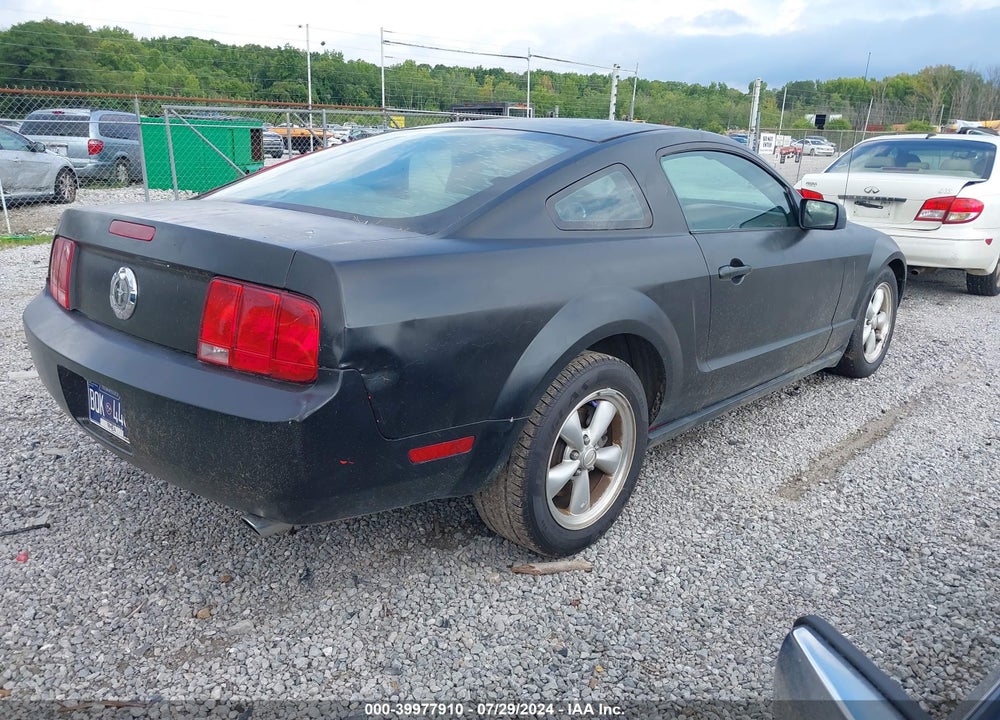 2007 FORD MUSTANG V6 DELUXE/V6 PREMIUM VIN: 1ZVFT80N975224227