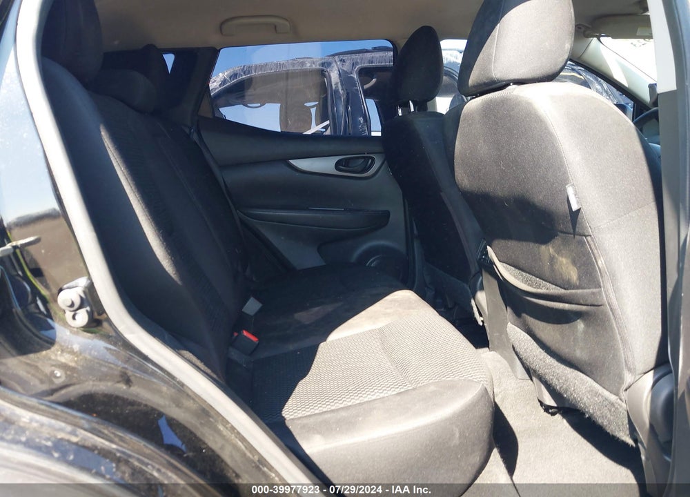 2018 NISSAN ROGUE SPORT S VIN: JN1BJ1CP1JW194477