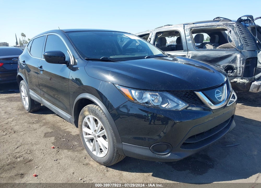 2018 NISSAN ROGUE SPORT S VIN: JN1BJ1CP1JW194477
