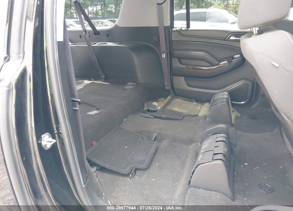 2015 CHEVROLET SUBURBAN 1500 LS VIN: 1GNSKHEC7FR685033