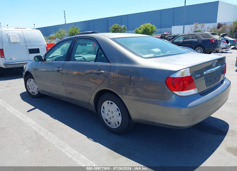 2005 TOYOTA CAMRY LE VIN: 4T1BE32K45U524919