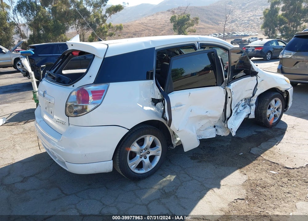 2008 TOYOTA MATRIX/XR VIN: 2T1KR32E28C692692