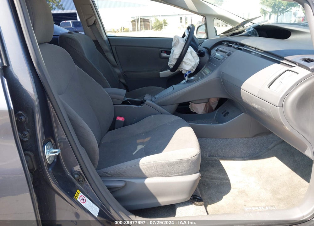 2011 TOYOTA PRIUS TWO VIN: JTDKN3DU4B1427767