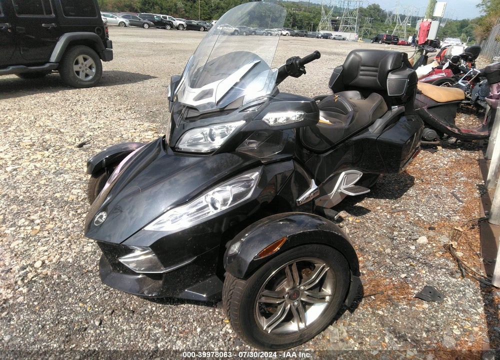 2010 CAN-AM SPYDER ROADSTER RT VIN: 2BXJBLC13AV000738