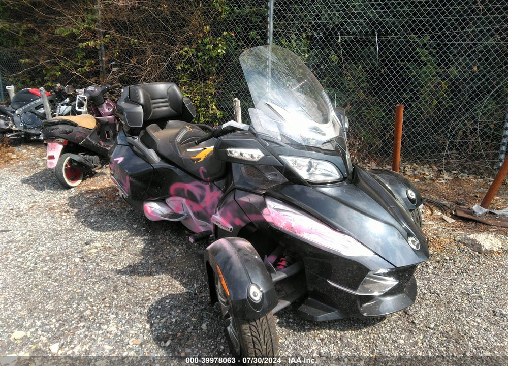 2010 CAN-AM SPYDER ROADSTER RT VIN: 2BXJBLC13AV000738