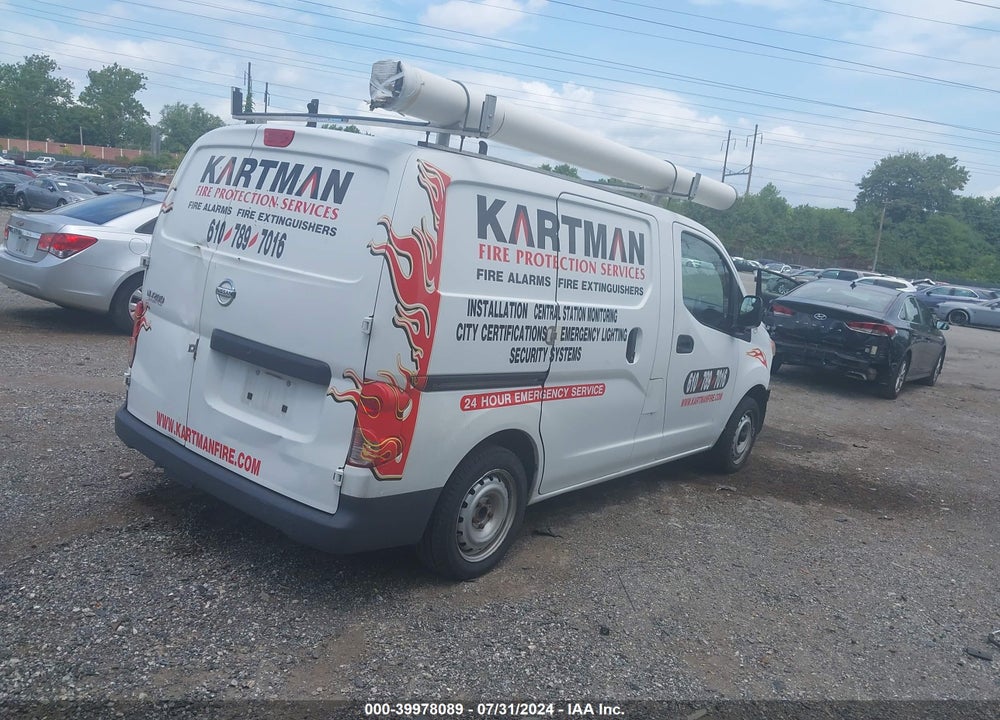 2015 NISSAN NV200 S VIN: 3N6CM0KN7FK701692