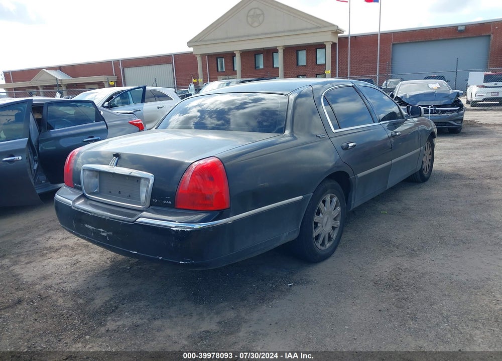 2011 LINCOLN TOWN CAR SIGNATURE LIMITED VIN: 2LNBL8CV1BX751727
