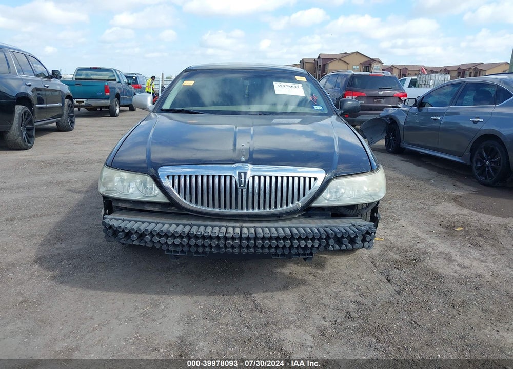 2011 LINCOLN TOWN CAR SIGNATURE LIMITED VIN: 2LNBL8CV1BX751727