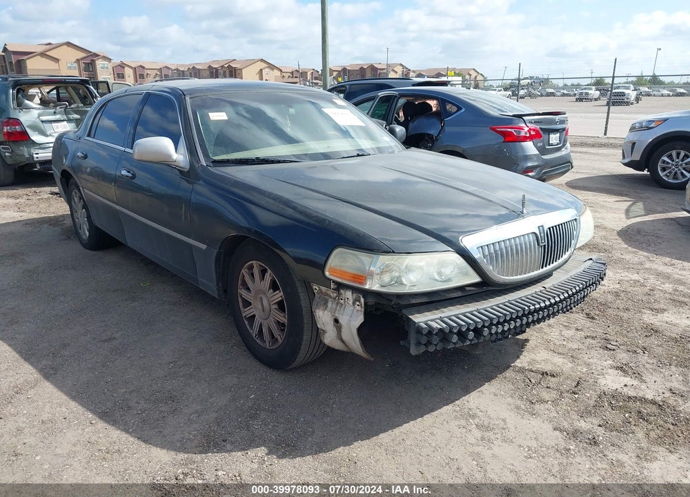 2011 LINCOLN TOWN CAR SIGNATURE LIMITED VIN: 2LNBL8CV1BX751727