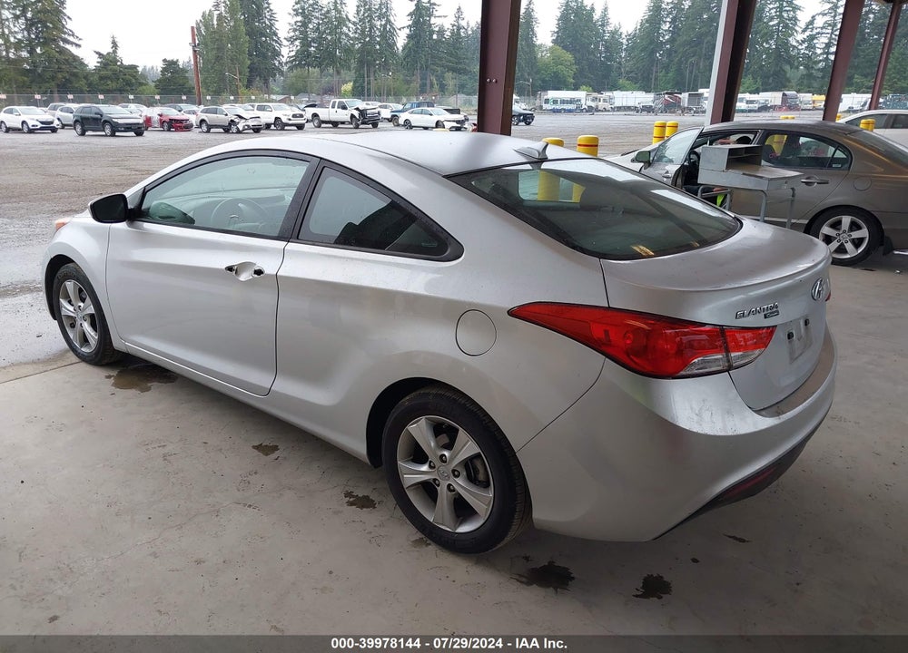 2013 HYUNDAI ELANTRA GS VIN: KMHDH6AE5DU015367