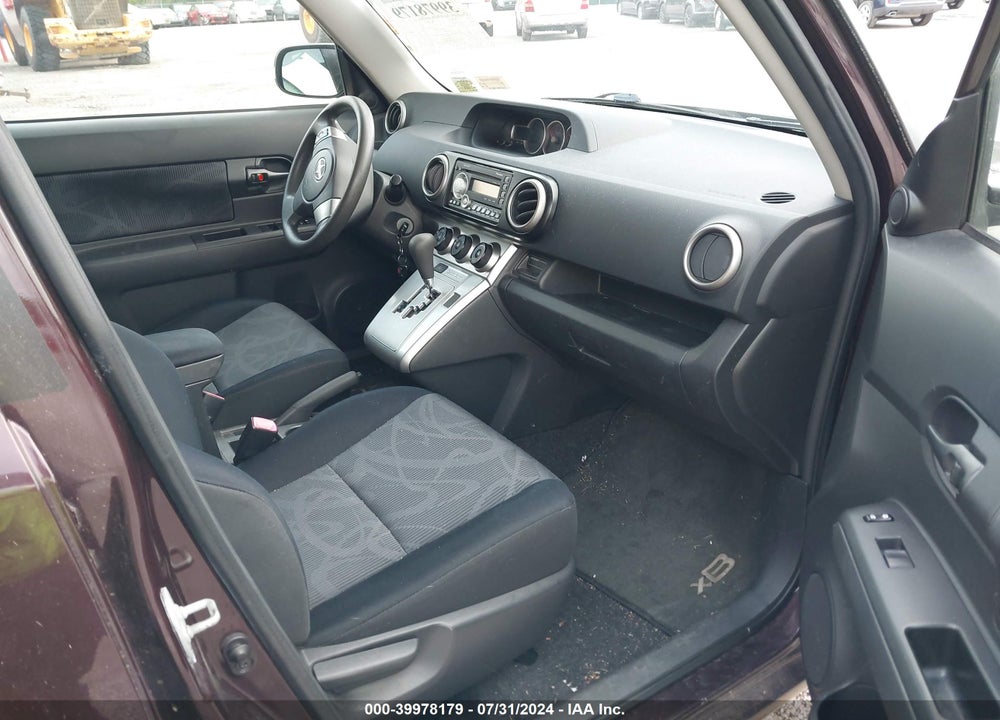 2011 SCION XB VIN: JTLZE4FE9B1123770