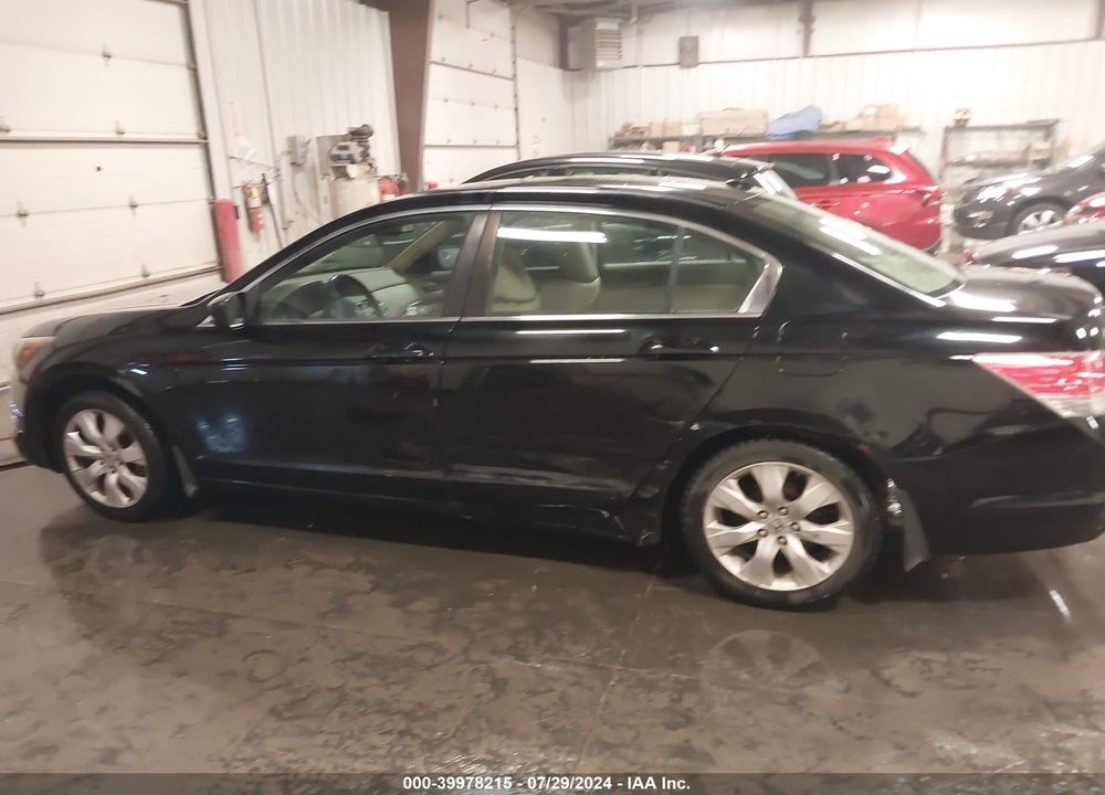 2010 HONDA ACCORD SDN 2.4 EX-L/EX-L VIN: 1HGCP2F86AA072688