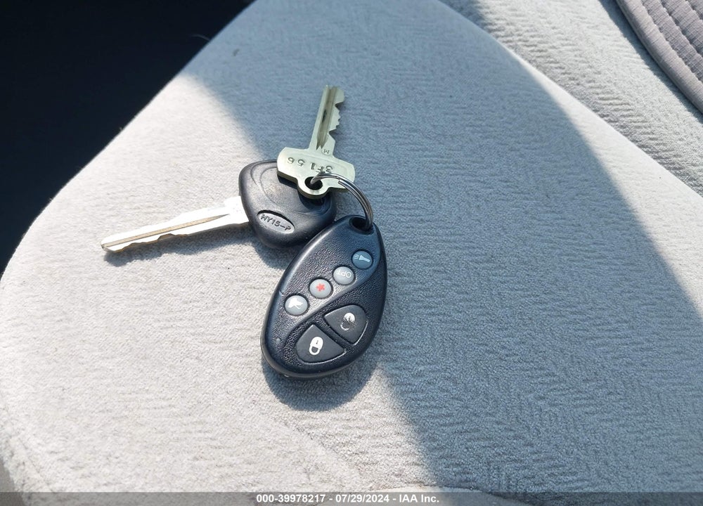 2007 KIA OPTIMA LX VIN: KNAGE123175156121