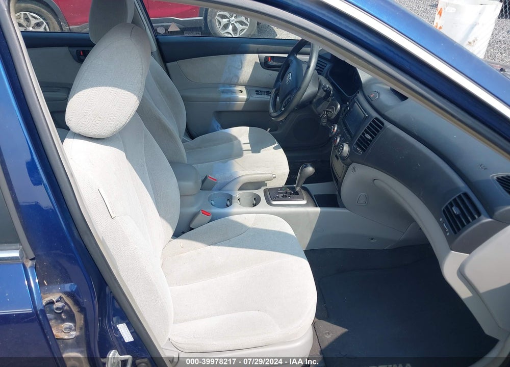 2007 KIA OPTIMA LX VIN: KNAGE123175156121