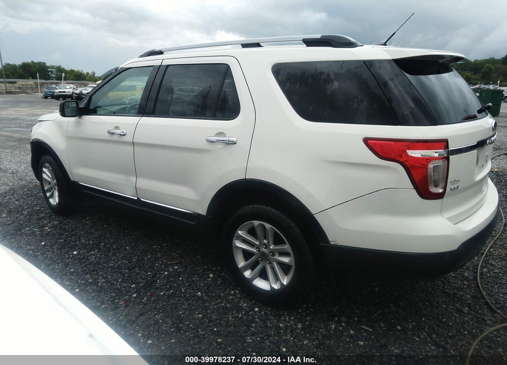 2011 FORD EXPLORER XLT VIN: 1FMHK8D86BGA12591