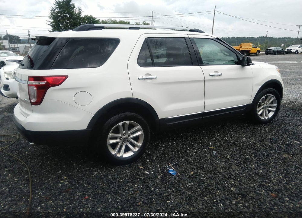 2011 FORD EXPLORER XLT VIN: 1FMHK8D86BGA12591