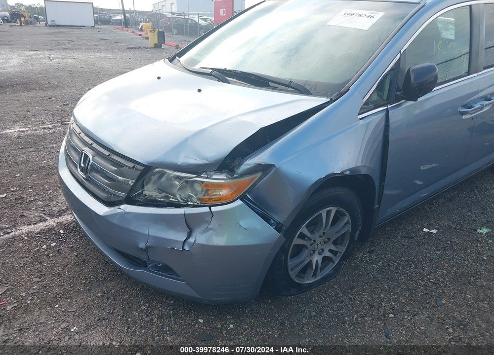 2011 HONDA ODYSSEY EX-L VIN: 5FNRL5H62BB025748