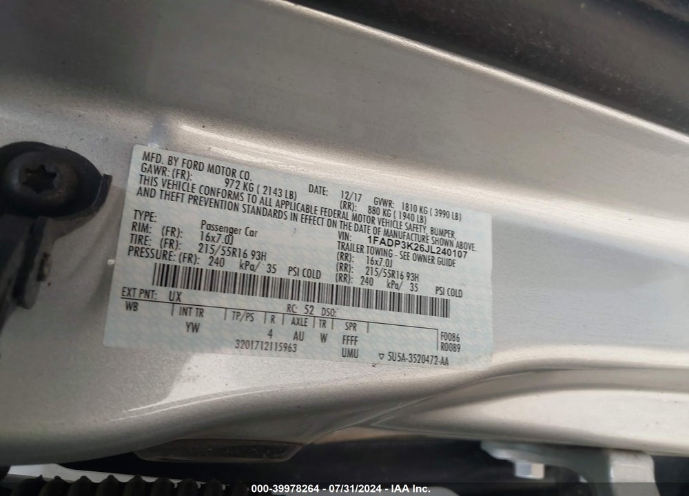 2018 FORD FOCUS SE VIN: 1FADP3K26JL240107