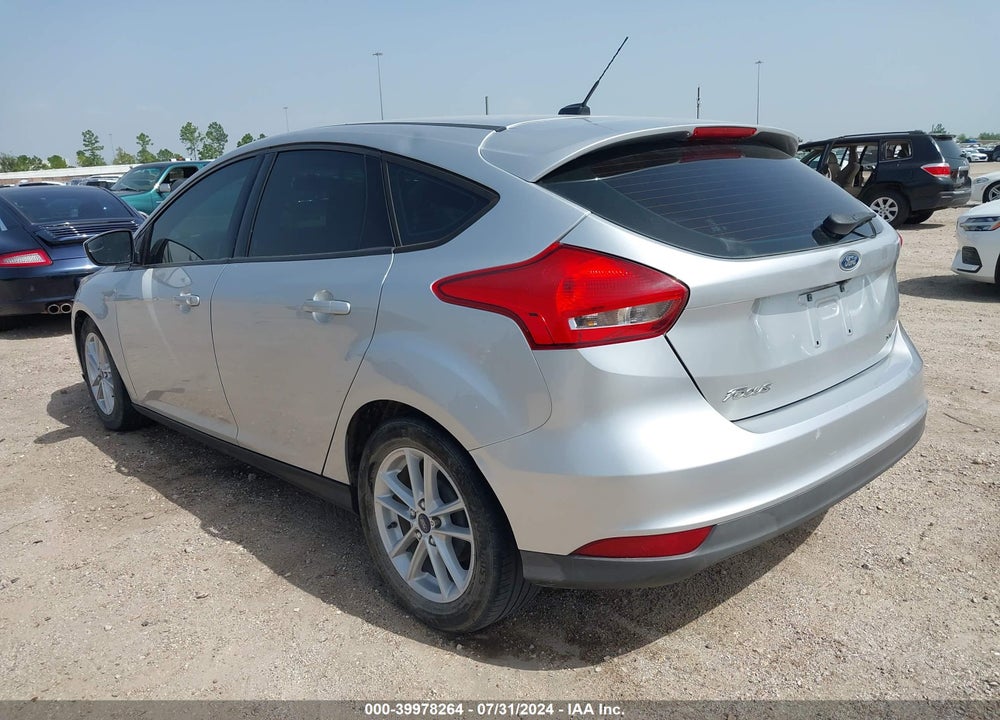 2018 FORD FOCUS SE VIN: 1FADP3K26JL240107