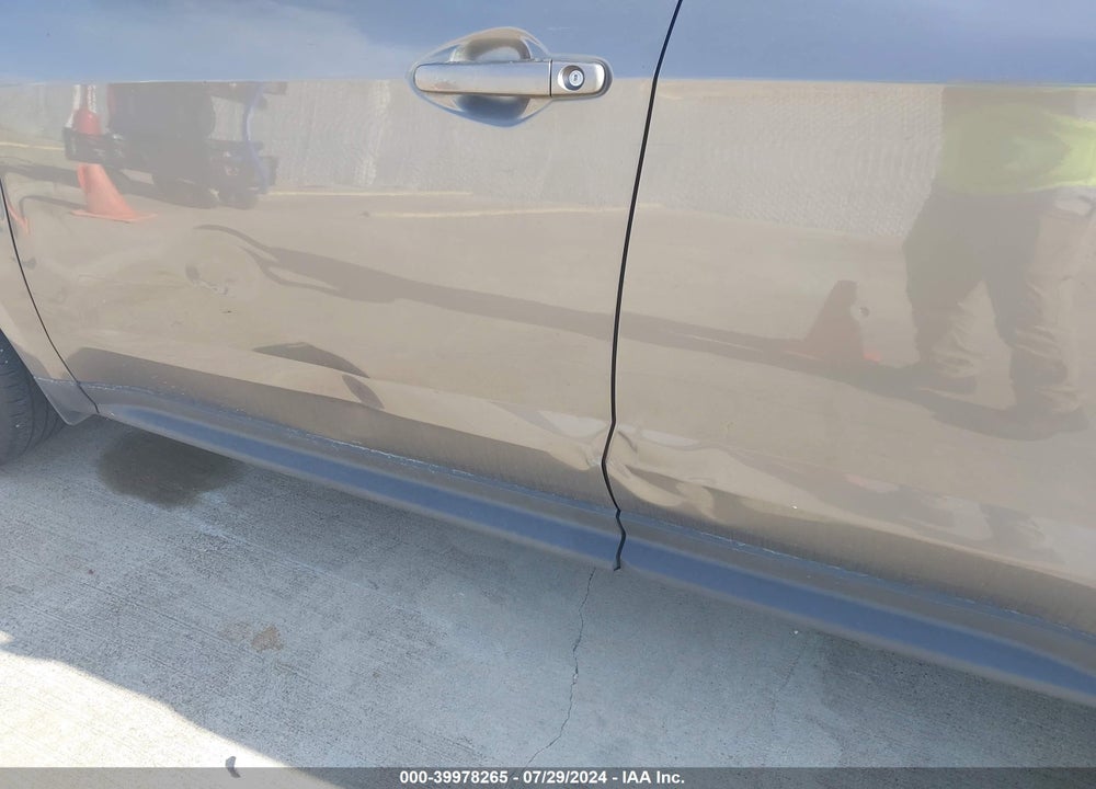 2011 CHEVROLET EQUINOX 1LT VIN: 2CNALDEC6B6466124