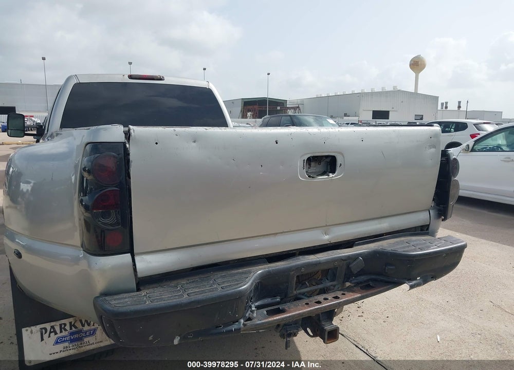 2005 CHEVROLET SILVERADO 3500 LT VIN: 1GCJC33265F932542