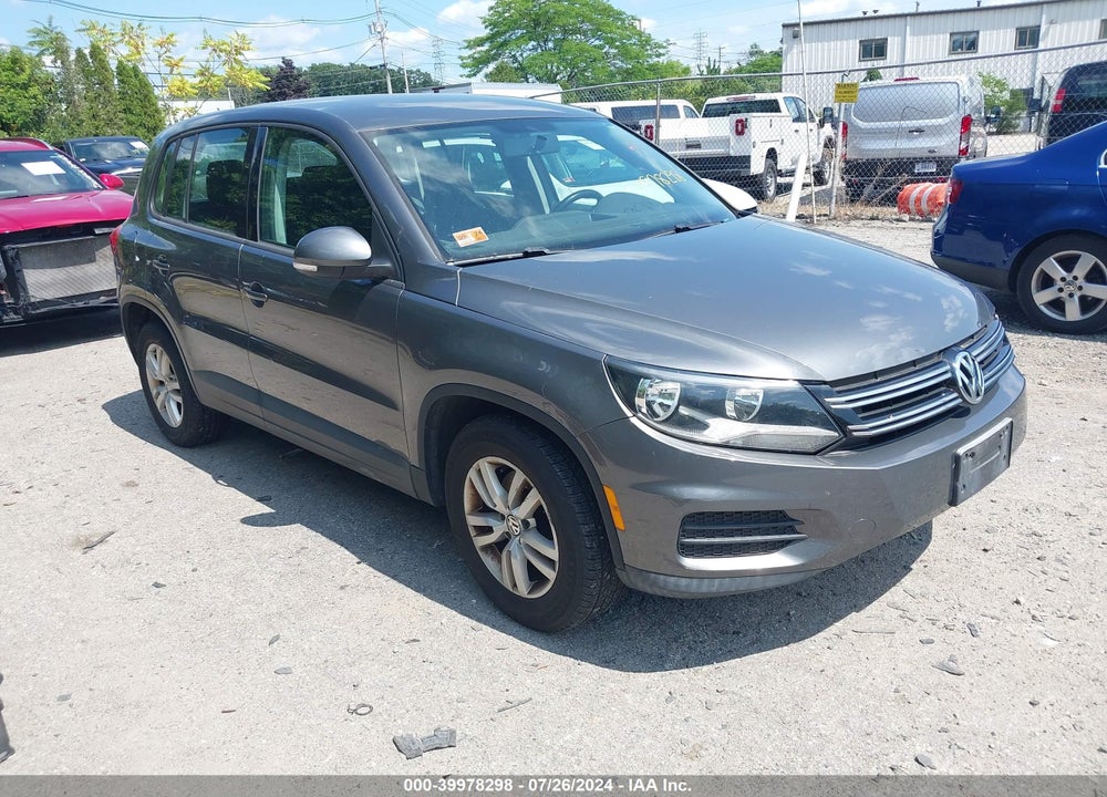 2013 VOLKSWAGEN TIGUAN S VIN: WVGBV3AX6DW584782