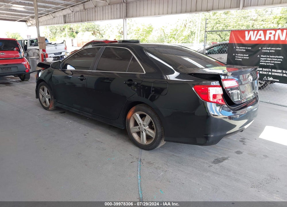 2013 TOYOTA CAMRY SE VIN: 4T1BF1FK3DU261865