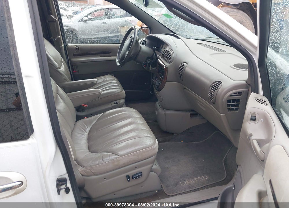 1999 CHRYSLER TOWN & COUNTRY LIMITED VIN: 1C4GP64LXXB778726