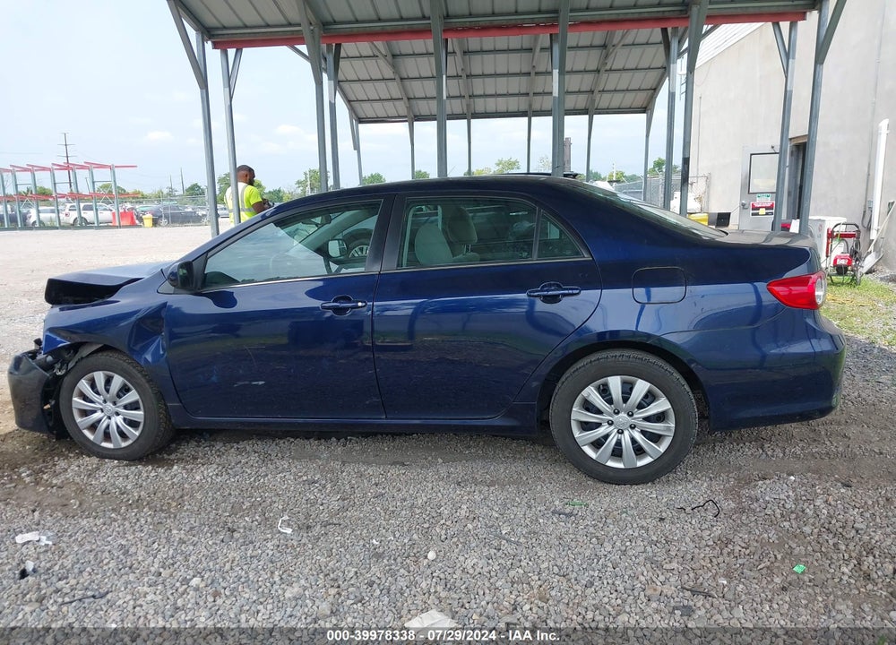 2013 TOYOTA COROLLA LE VIN: 2T1BU4EE2DC122542