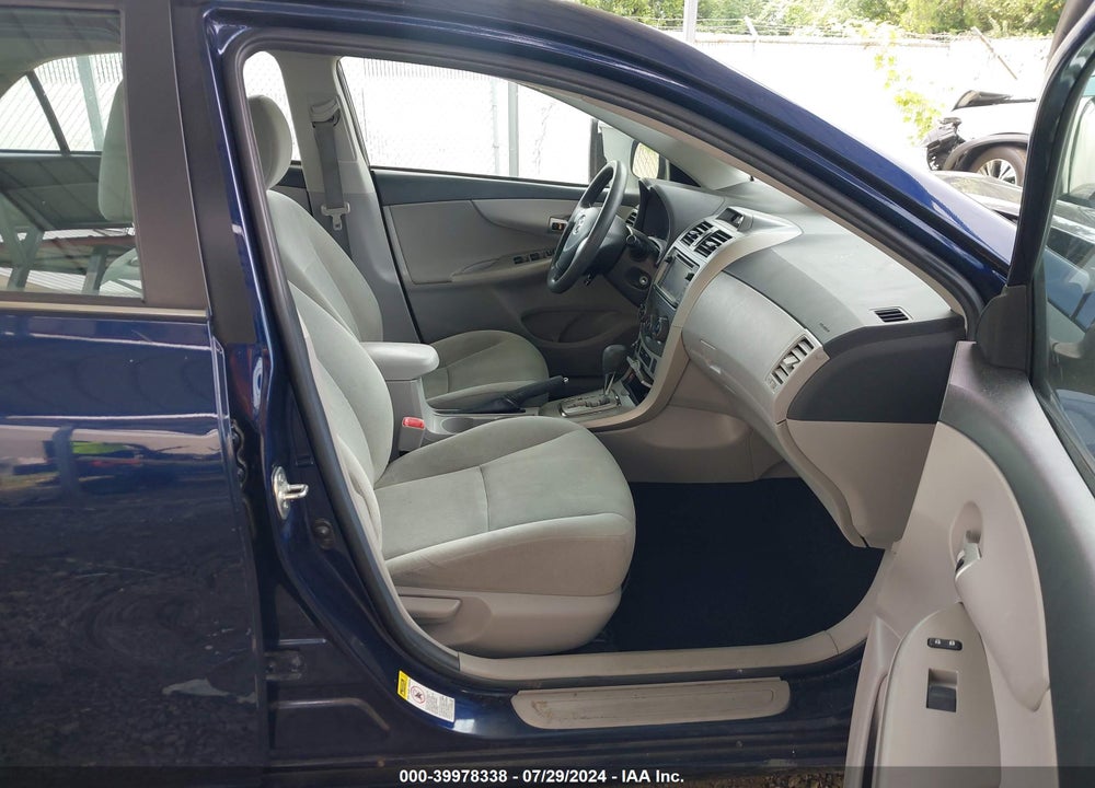 2013 TOYOTA COROLLA LE VIN: 2T1BU4EE2DC122542