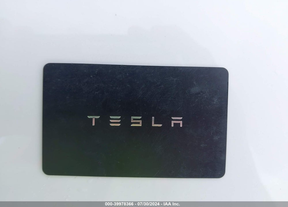 2022 TESLA MODEL X DUAL MOTOR ALL-WHEEL DRIVE VIN: 7SAXCBE51NF332935