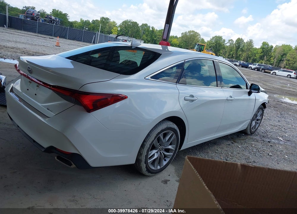 2022 TOYOTA AVALON XLE VIN: 4T1AZ1FB2NU071236