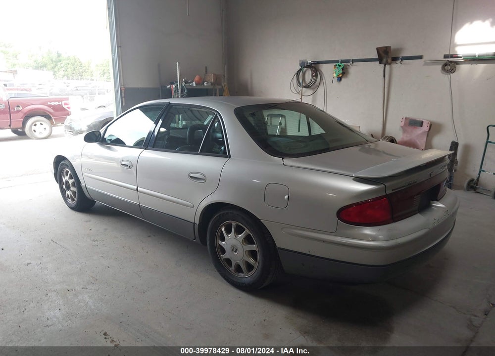 2001 BUICK REGAL VIN: 2G4WF551011162039