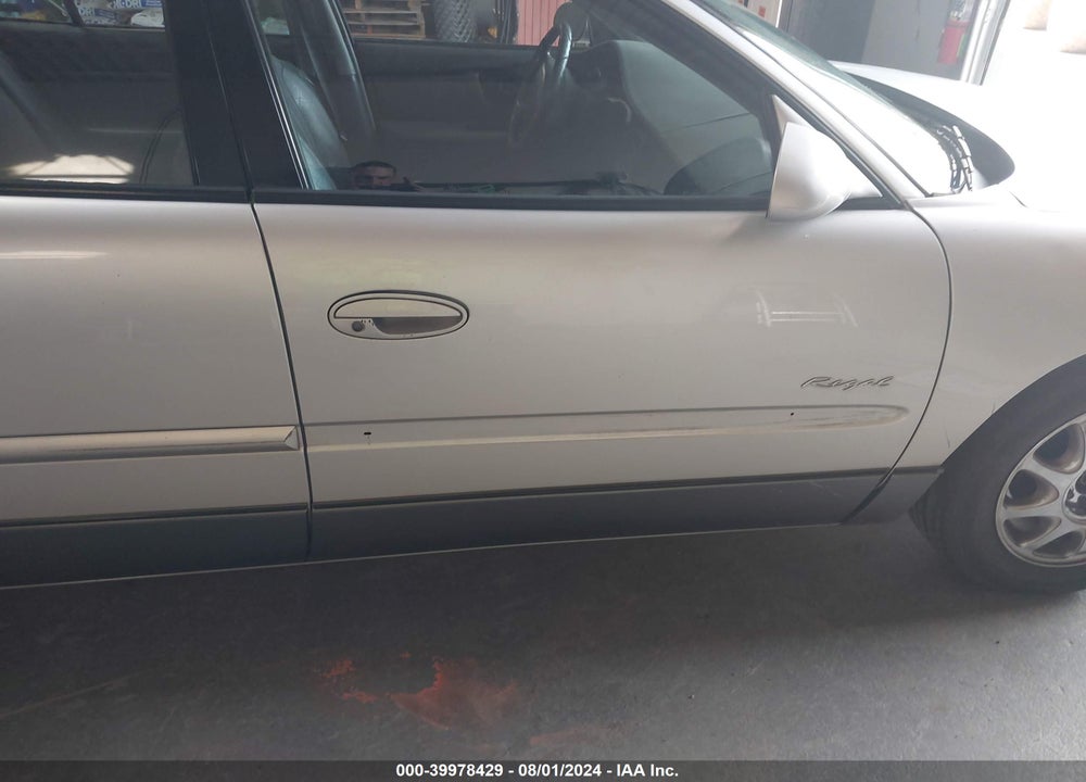 2001 BUICK REGAL VIN: 2G4WF551011162039